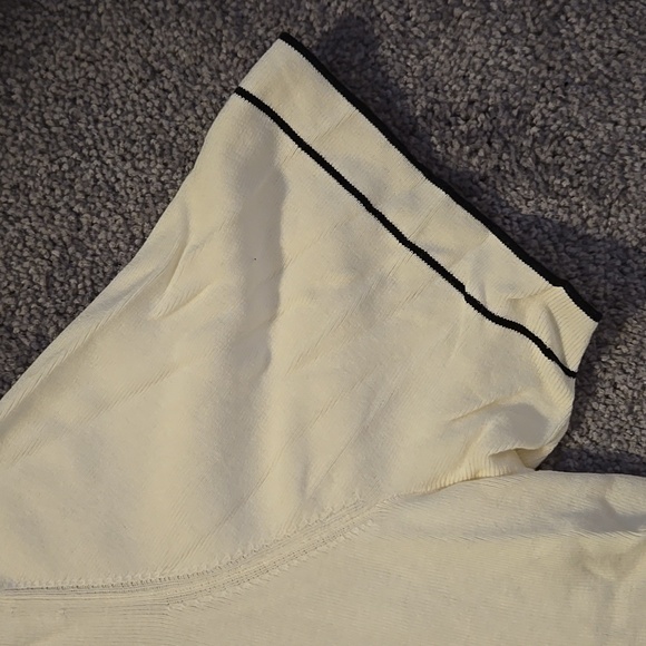 Lightweight Cream Sweater in 2X - Picture 3 of 6